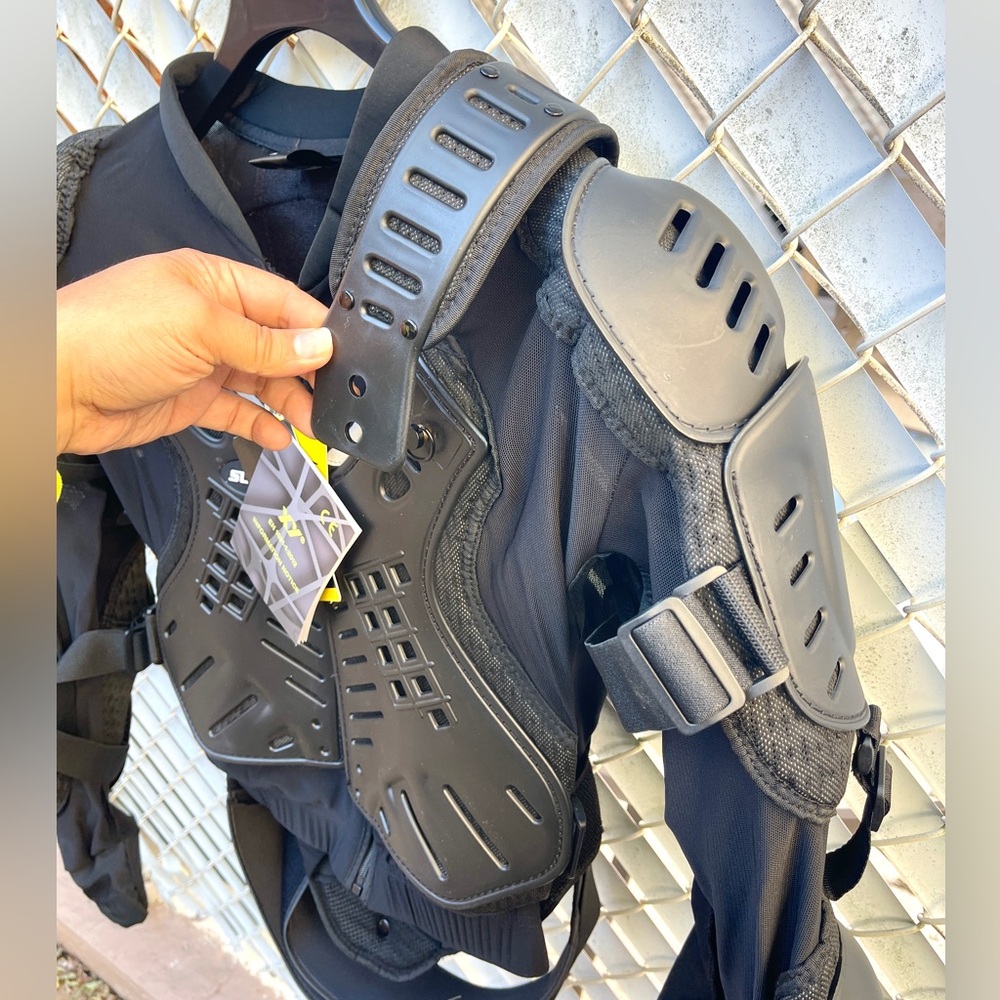Motorcycle Armor Jacket - Picture 4 of 16